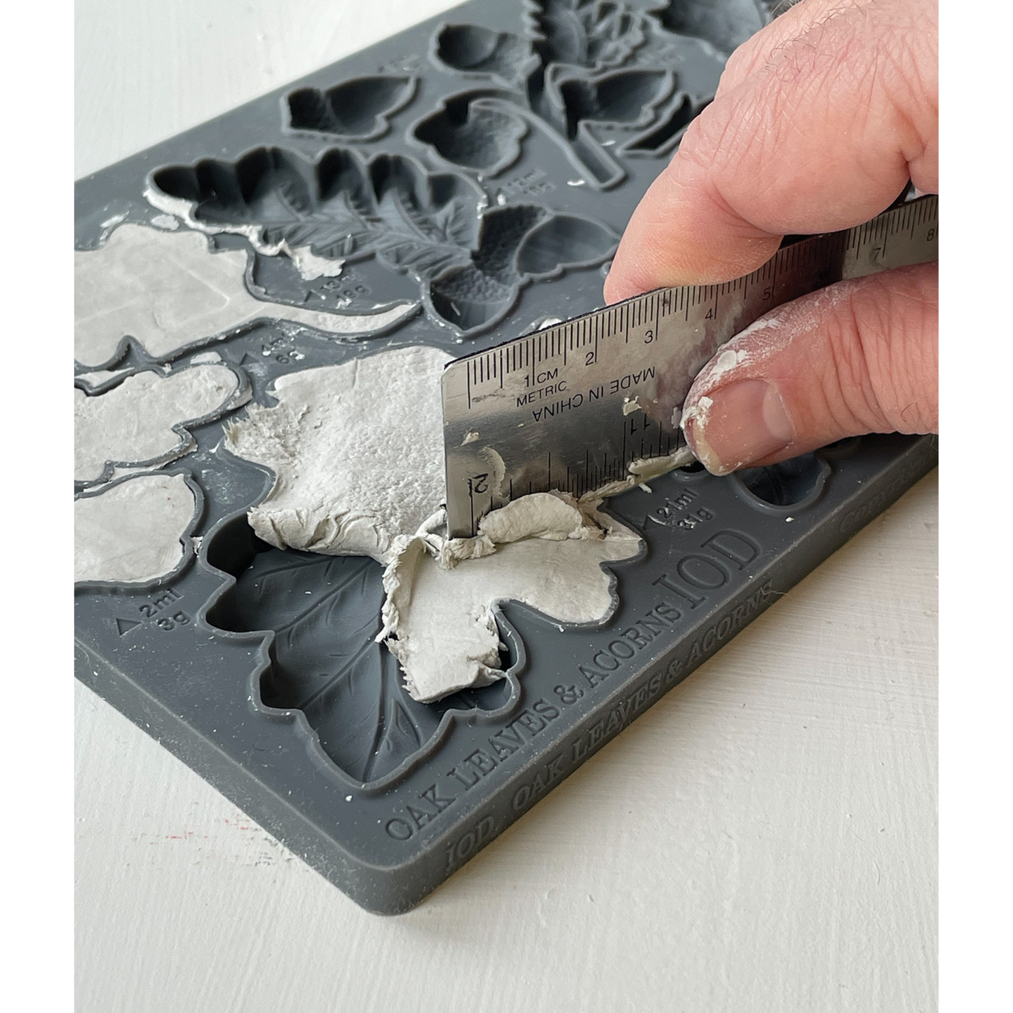 "Oak Leaves & Acorns" IOD Decor Mould by Iron Orchid Designs. 6" x 10" silicone mould available at Milton's Daughter. Casting #3.